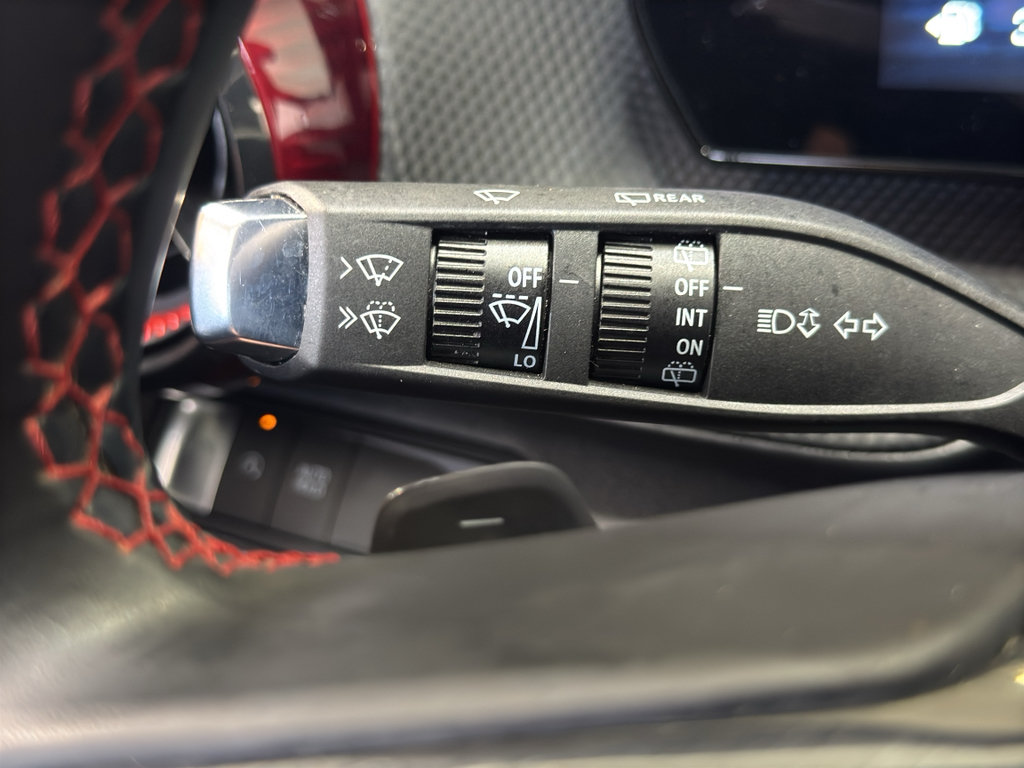 Used 2025 Chevrolet Equinox RS w/ Safety and Technology Package FWD image 24