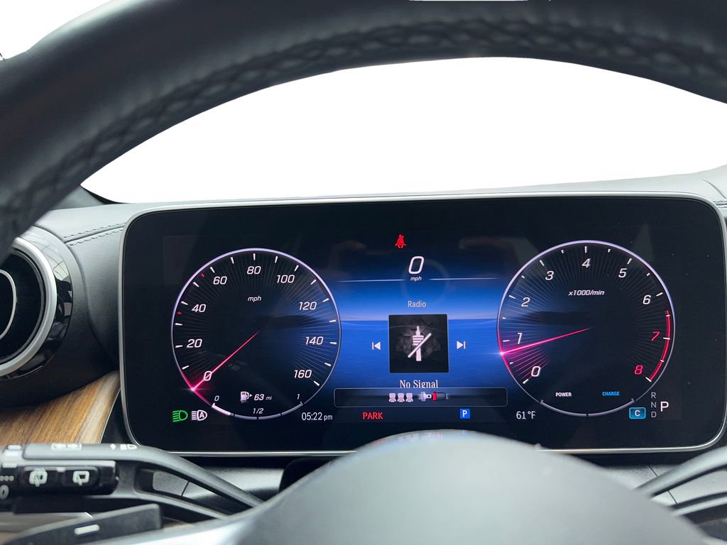 Used 2024 Mercedes-Benz GLC 300 4MATIC image 24