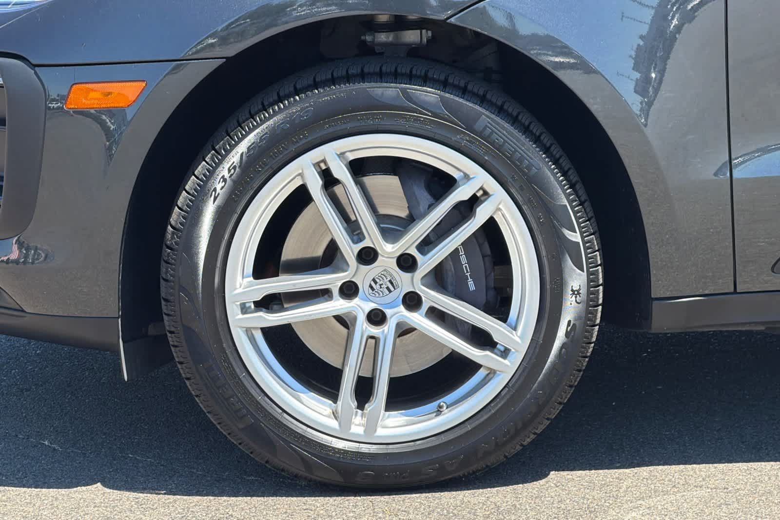 Used 2022 Porsche Macan AWD/4WD image 31