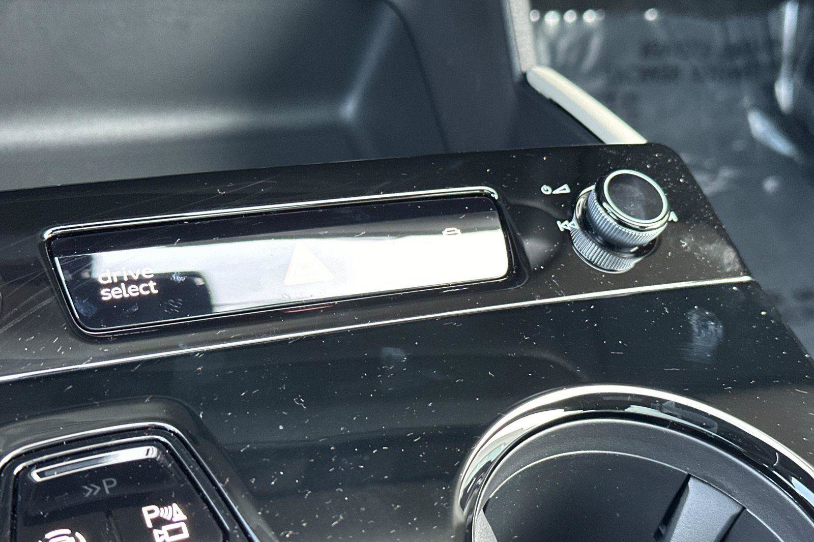 New 2025 Audi Q6 e-tron Premium Plus image 20