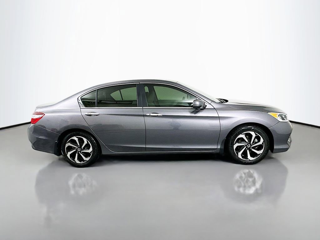 Used 2016 Honda Accord EX image 4