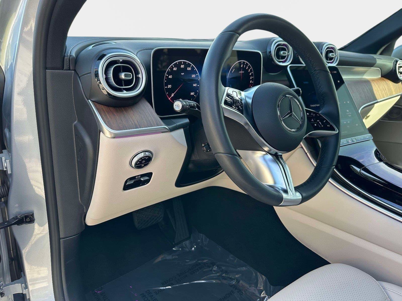 Certified 2025 Mercedes-Benz GLC 350e 4MATIC image 20