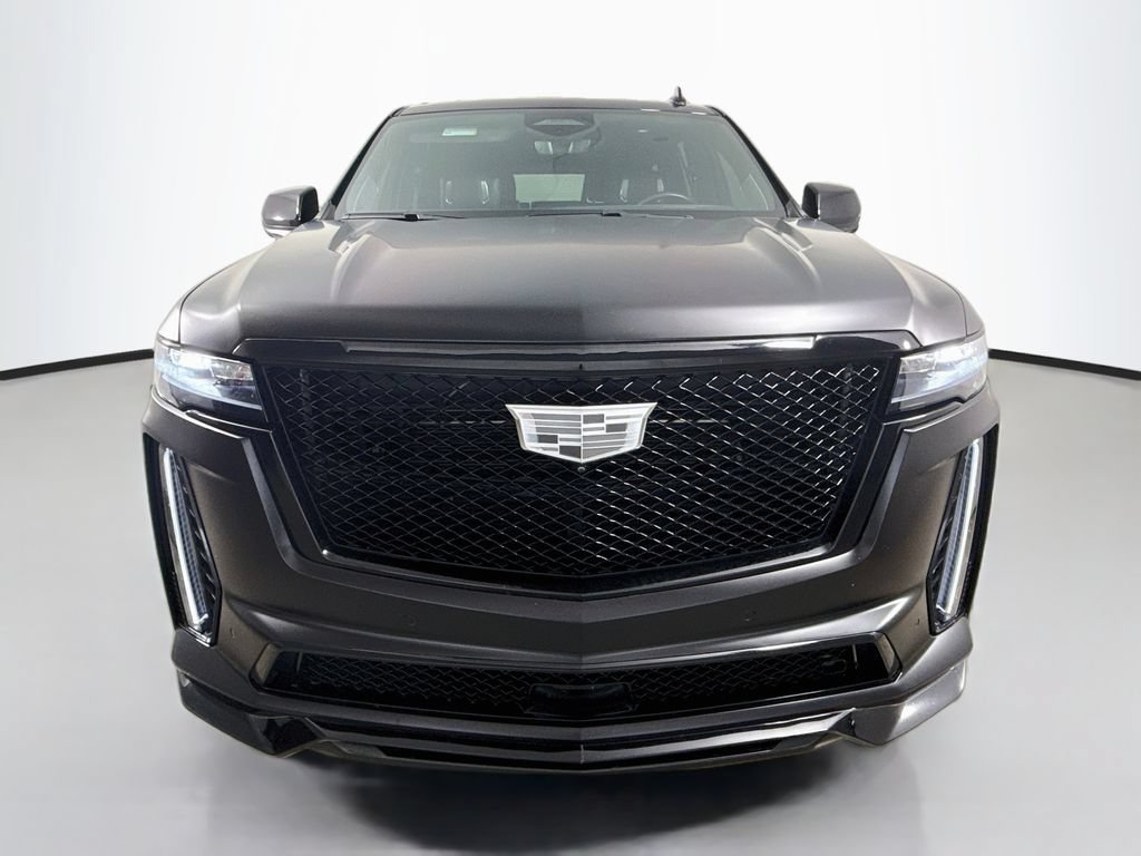 Used 2023 Cadillac Escalade V w/ LPO, ONYX Package AWD/4WD image 2