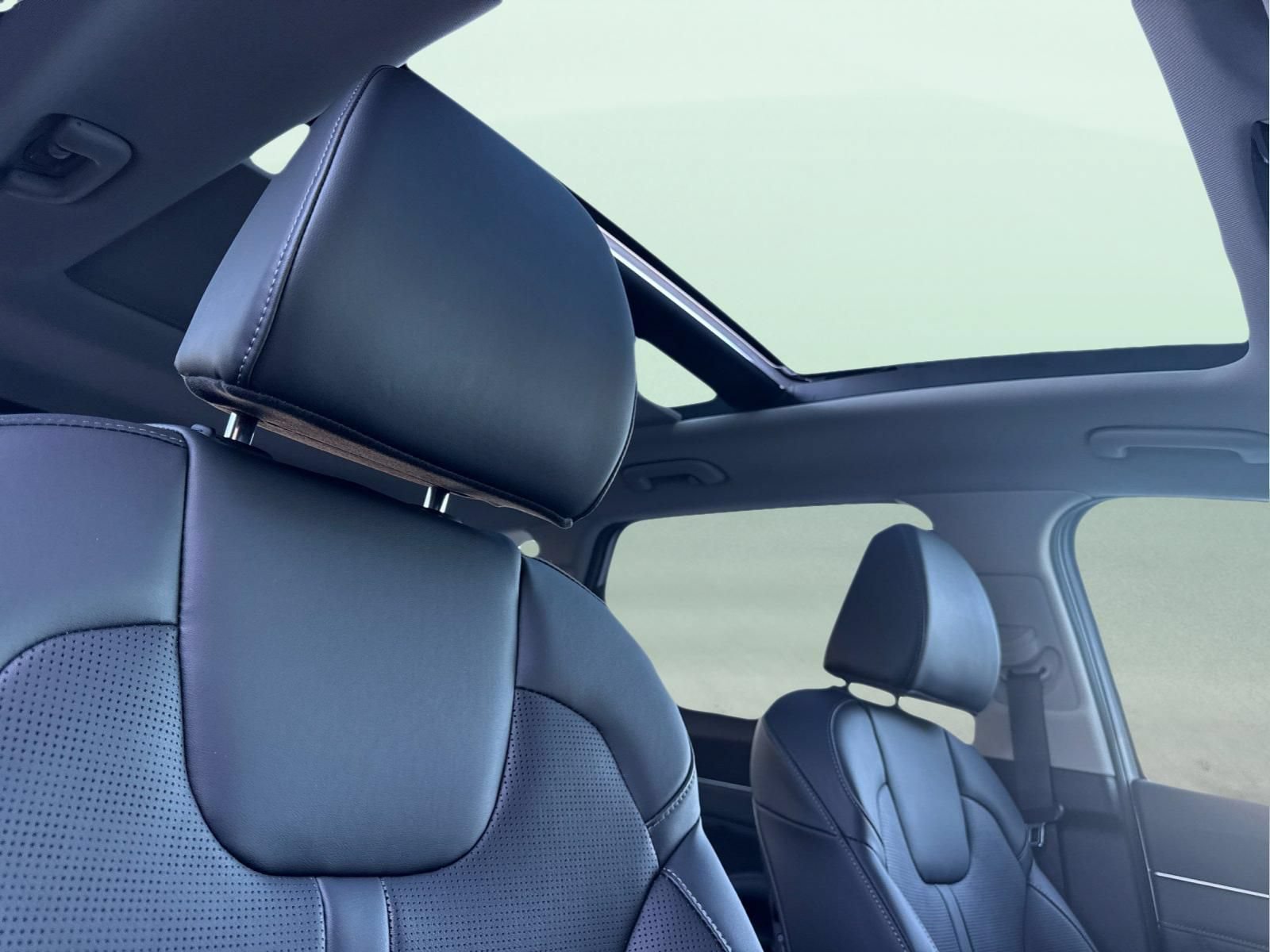 New 2026 Kia Sorento SX FWD image 18
