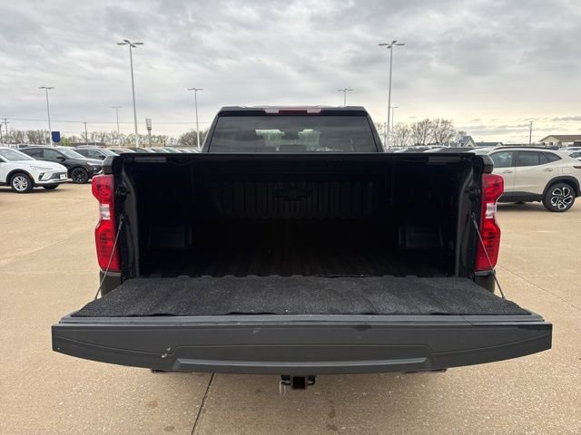 Used 2023 Chevrolet Silverado 1500 LT w/ Z71 Off-Road Package image 6