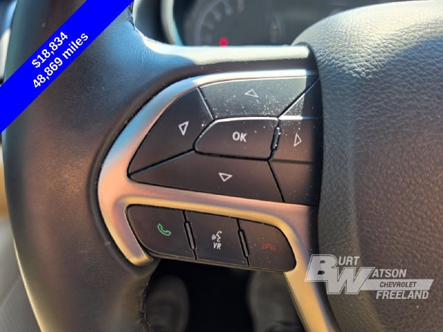 Used 2019 Jeep Grand Cherokee Laredo RWD image 15