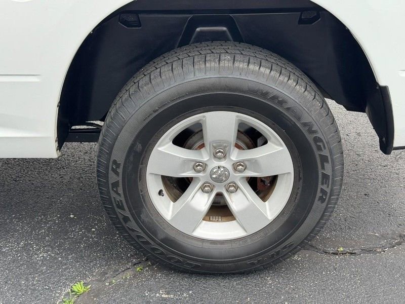 Used 2018 RAM 1500 Express image 7