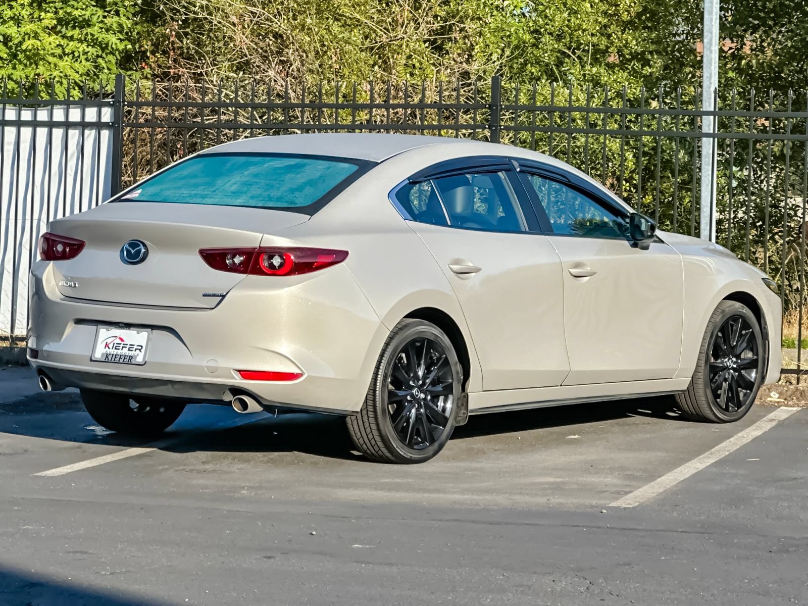 Used 2024 MAZDA MAZDA3 s FWD image 3