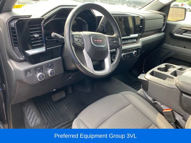 Used 2024 GMC Sierra 1500 Elevation AWD/4WD image 3