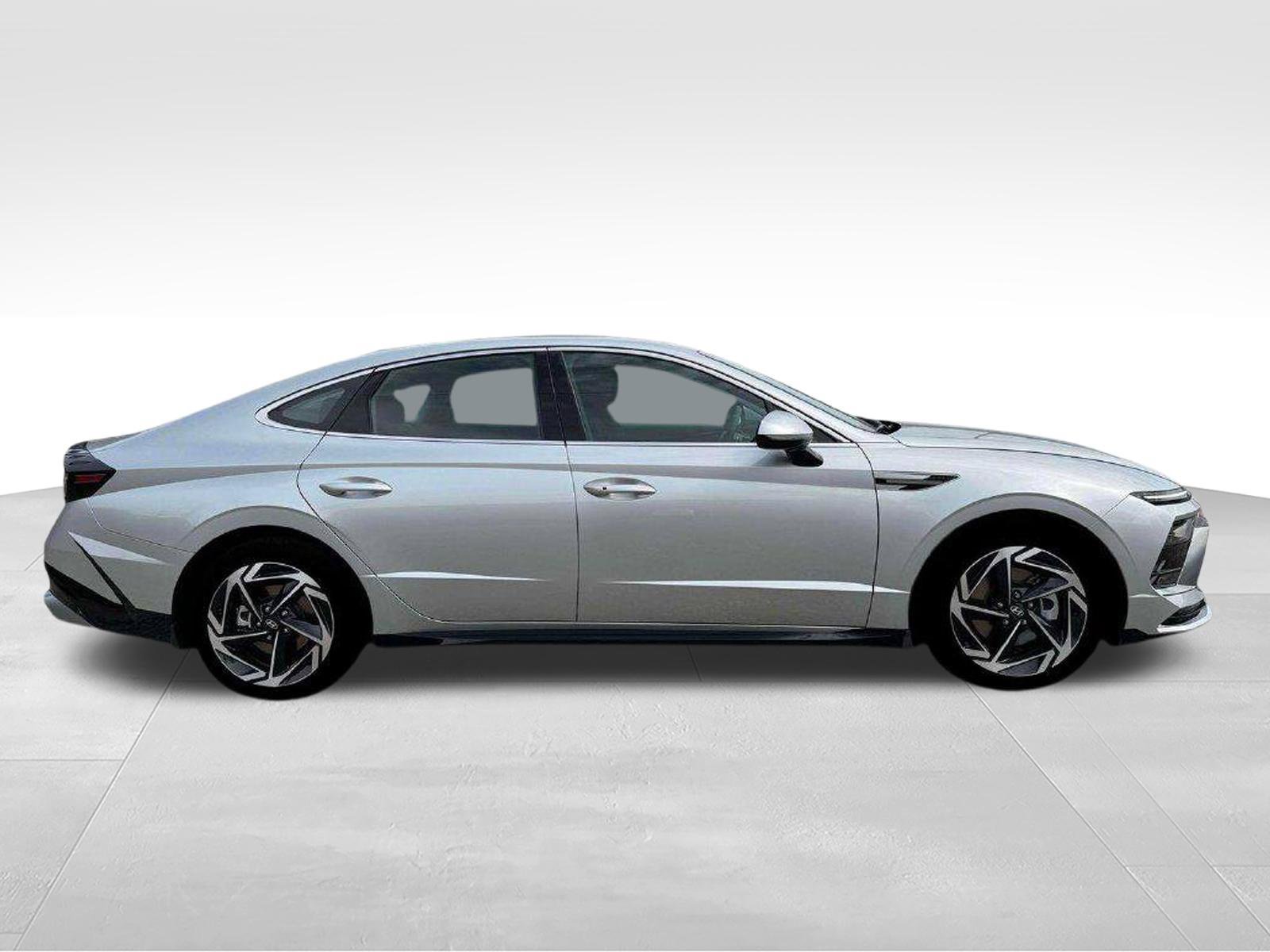 New 2026 Hyundai Sonata SEL AWD/4WD image 11