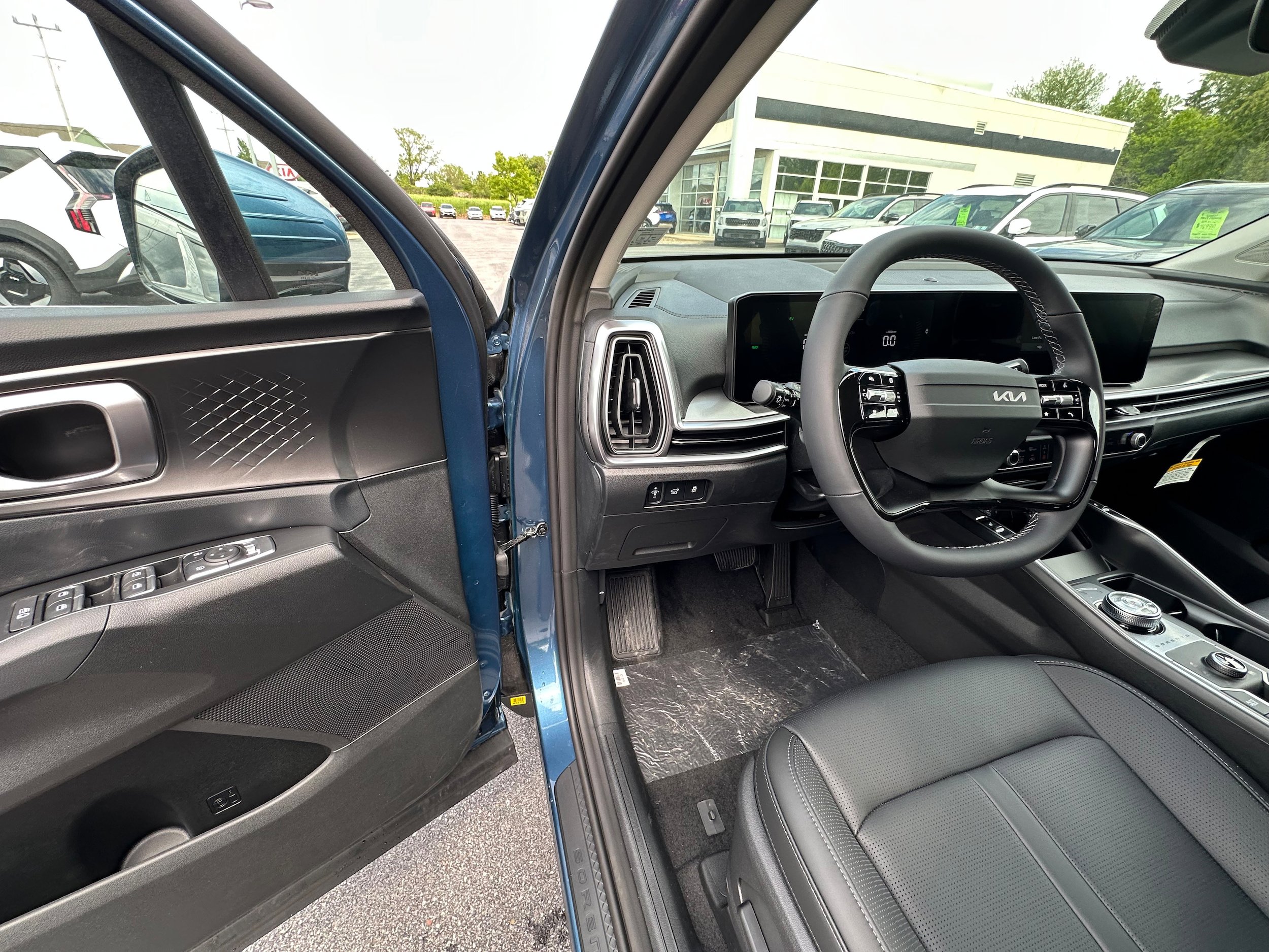 New 2026 Kia Sorento EX AWD/4WD image 28