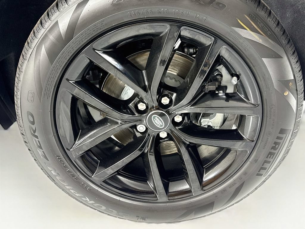 New 2026 Land Rover Discovery Sport Landmark AWD/4WD image 30