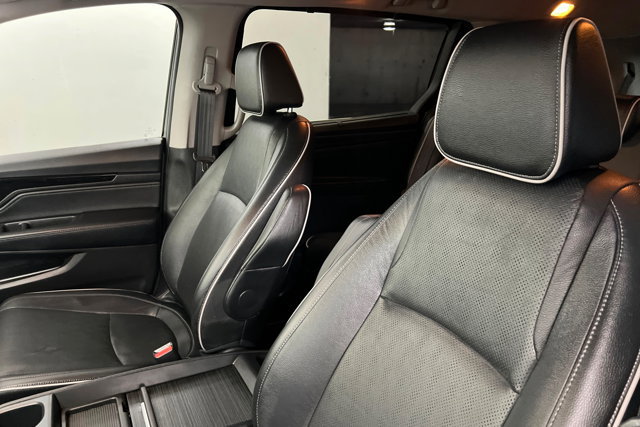 Used 2022 Honda Odyssey Elite image 16