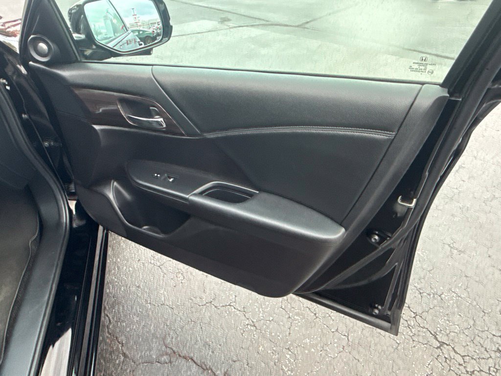 Used 2016 Honda Accord EX-L image 20