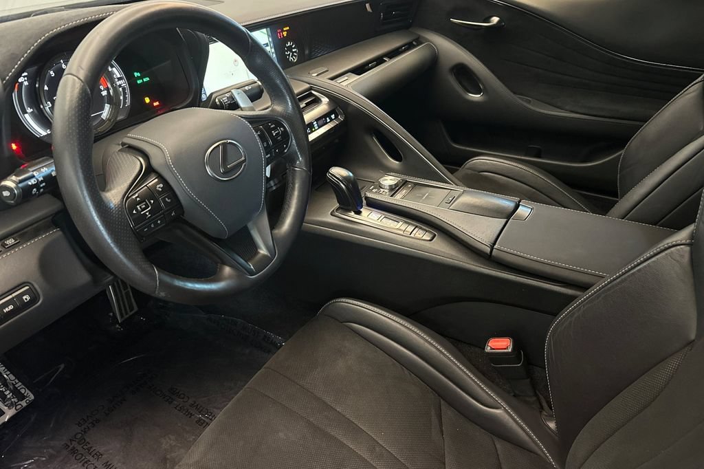 Used 2018 Lexus LC 500 Coupe w/ Performance Package RWD image 10