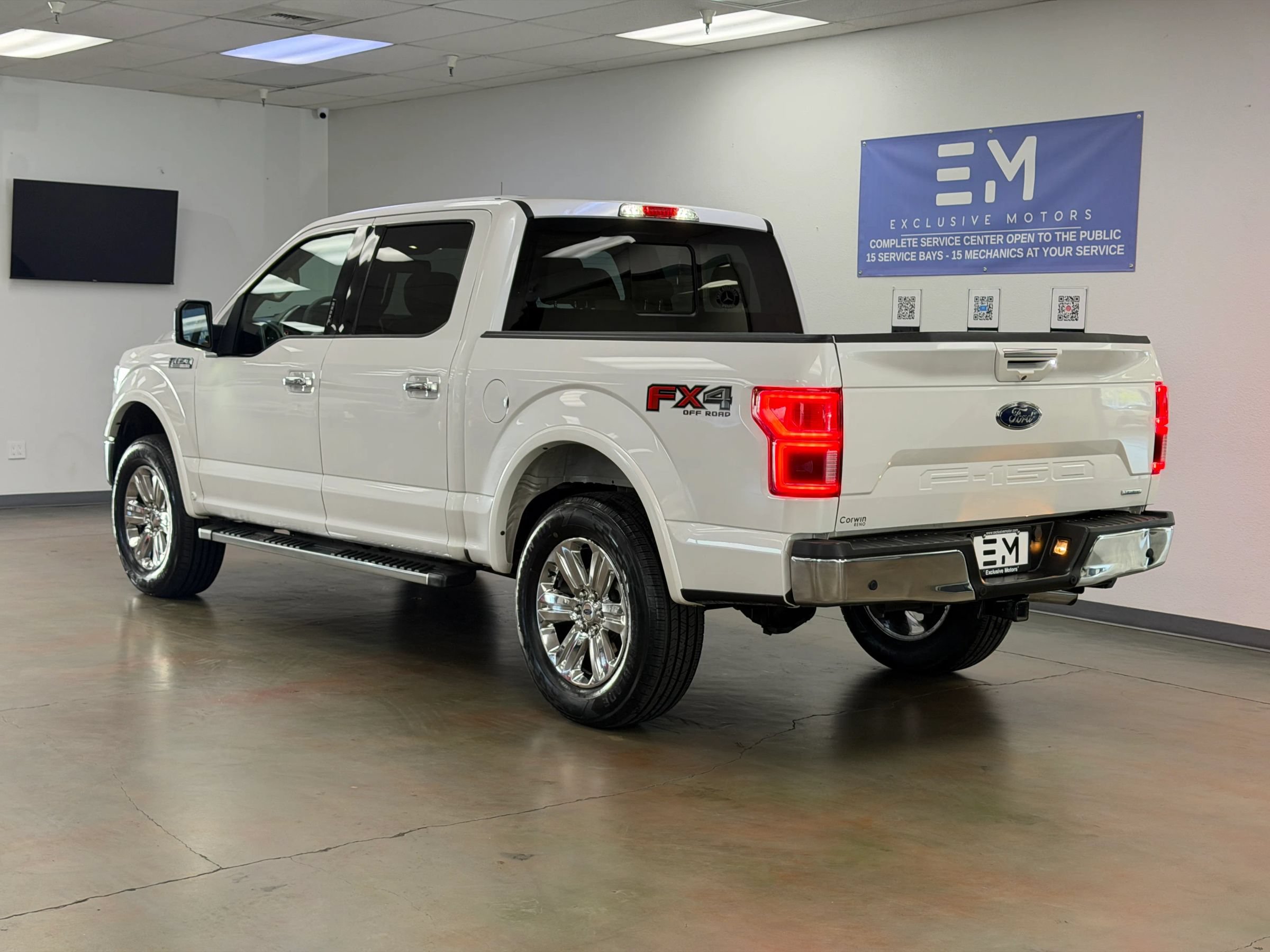 Used 2019 Ford F150 Lariat w/ Equipment Group 502A Luxury AWD/4WD image 13