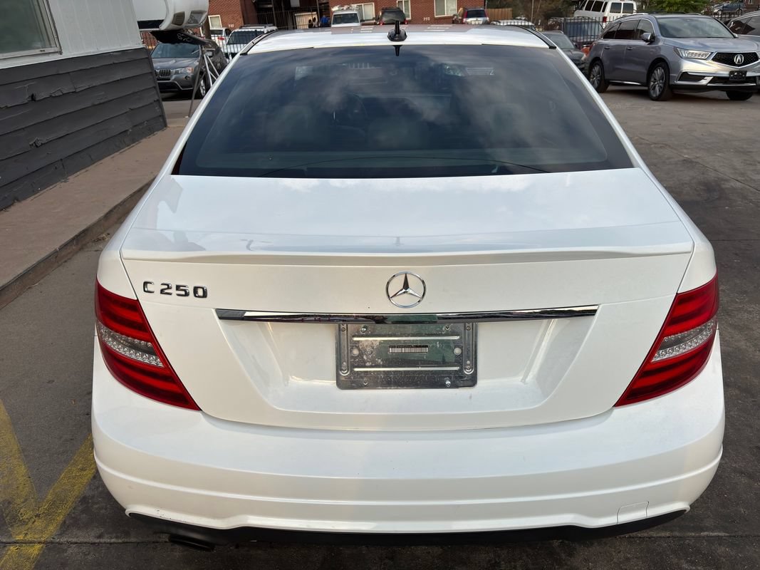 Used 2014 Mercedes-Benz C 250 Sedan image 9