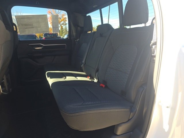 New 2026 RAM 1500 4x4 Crew Cab image 27
