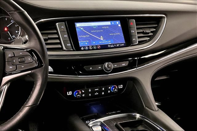 Used 2022 Buick Enclave Avenir w/ Avenir Technology Package AWD/4WD image 7