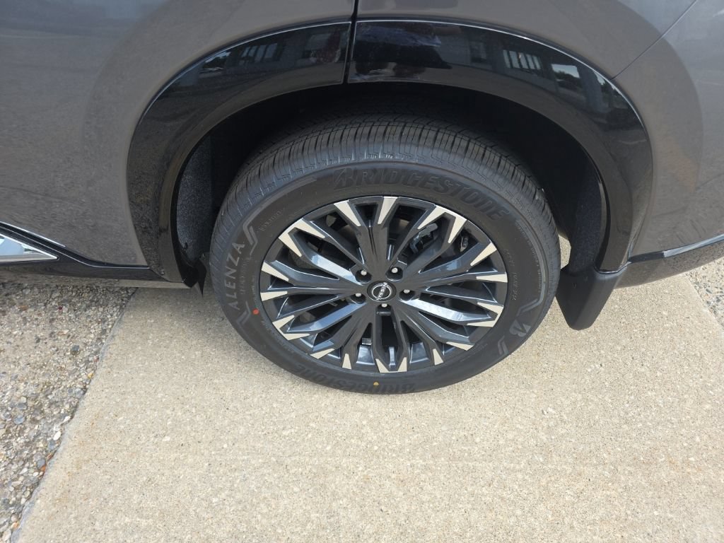 New 2026 Nissan Rogue Platinum AWD/4WD image 12
