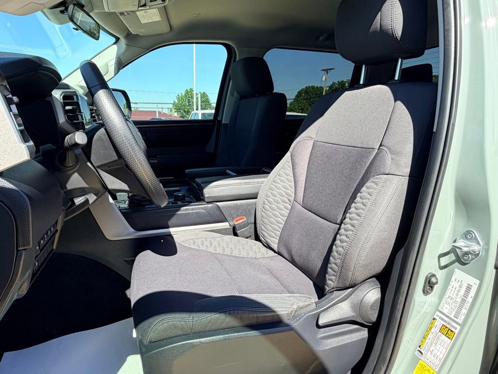 Used 2024 Toyota Tundra SR5 AWD/4WD image 9