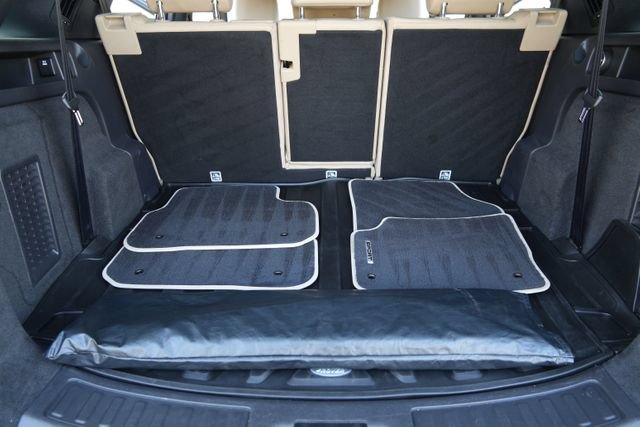Used 2016 Land Rover Discovery Sport HSE AWD/4WD image 43