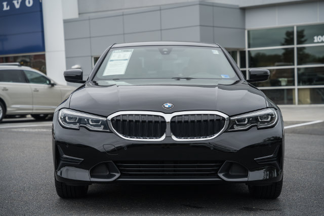 Used 2020 BMW 330i xDrive Sedan w/ Convenience Package AWD/4WD image 2