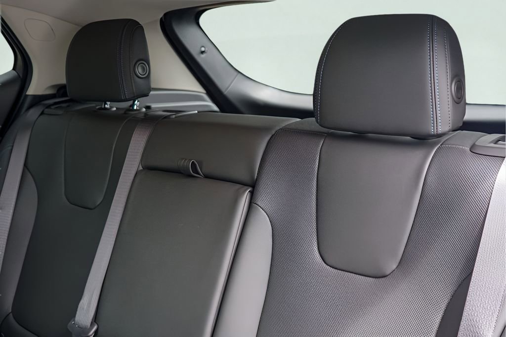 New 2026 Buick Encore GX Sport Touring FWD image 21
