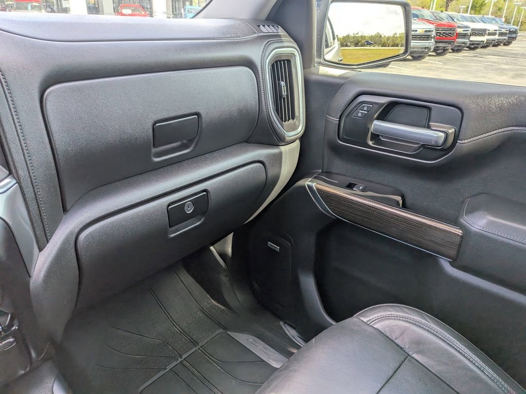 Used 2019 Chevrolet Silverado 1500 LT Trail Boss AWD/4WD image 17