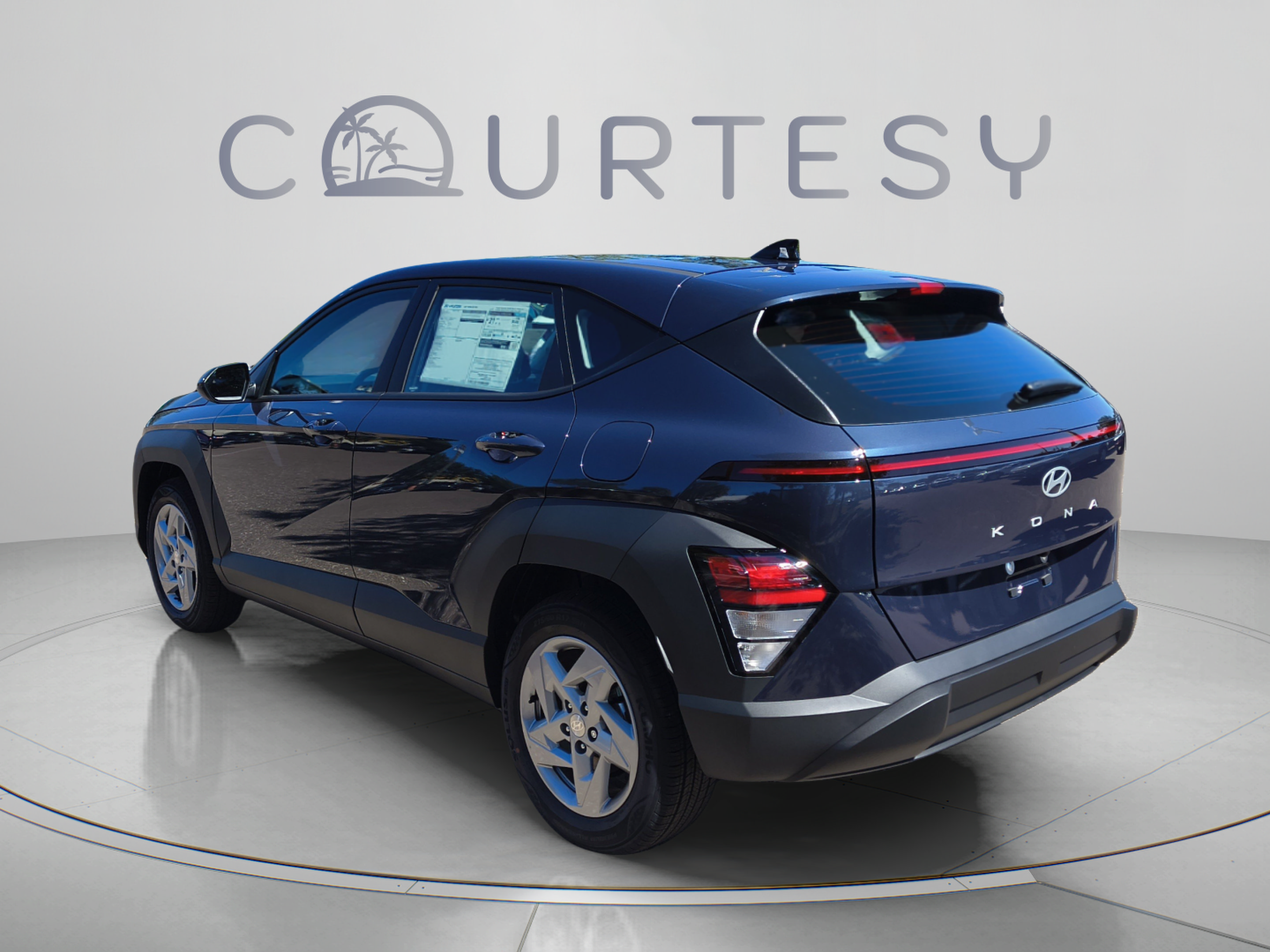 New 2027 Hyundai Kona SE FWD image 3