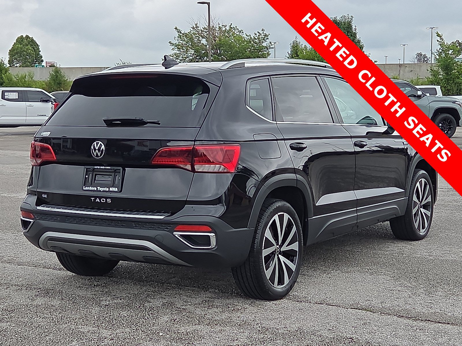 Used 2024 Volkswagen Taos SE FWD image 5