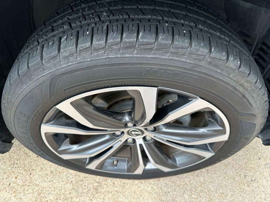 Used 2018 Lexus RX 350L AWD w/ Premium Package image 20