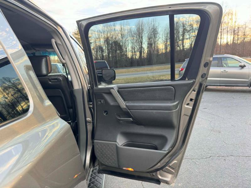 Used 2006 Nissan Armada SE w/ (X01) Leather Pkg image 16