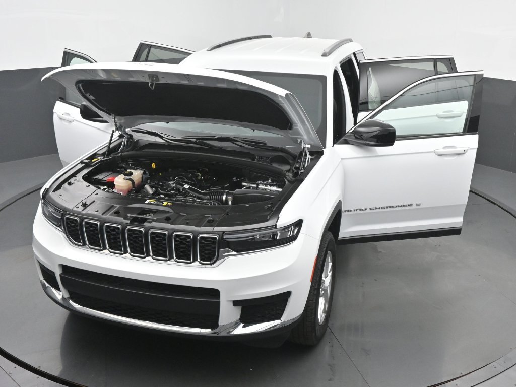 Used 2025 Jeep Grand Cherokee L Laredo w/ Luxury Tech Group I AWD/4WD image 67