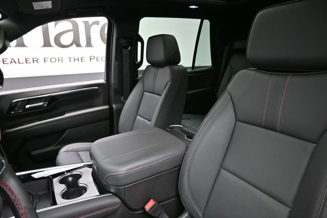Used 2025 Chevrolet Tahoe RST w/ Advanced Technology Package AWD/4WD image 17
