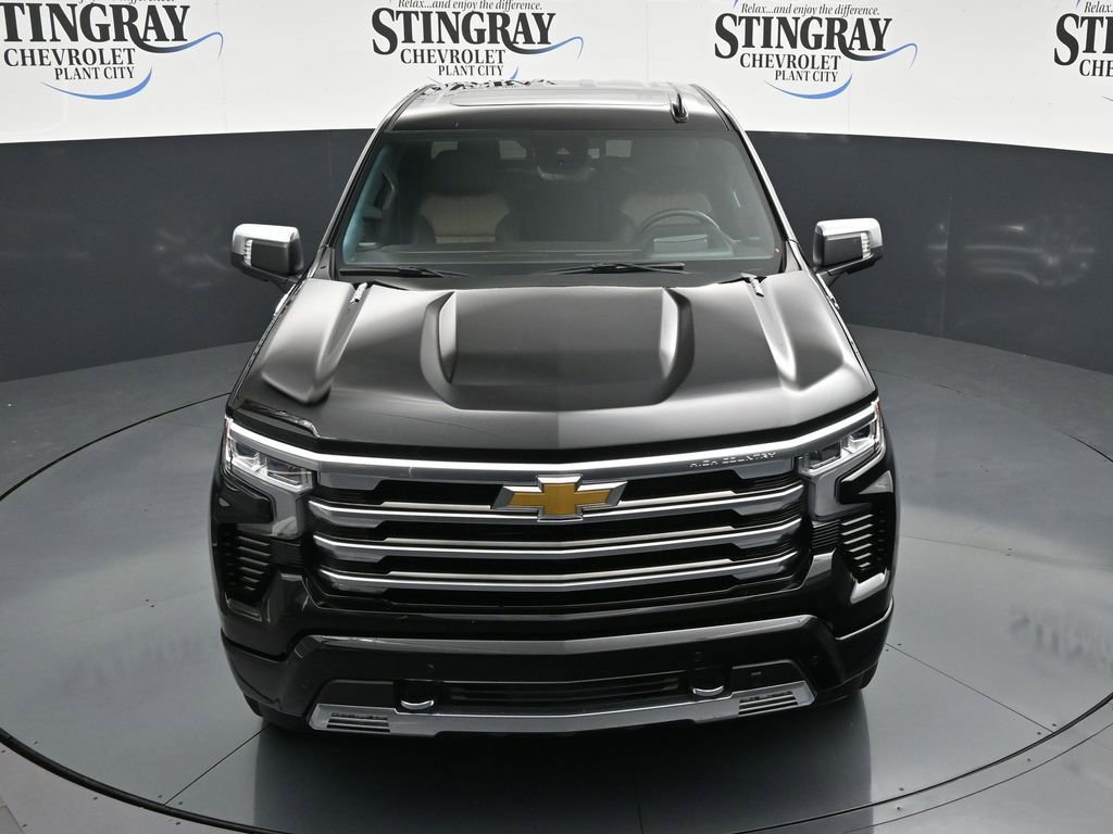 Used 2025 Chevrolet Silverado 1500 High Country w/ High Country Premium Package image 10