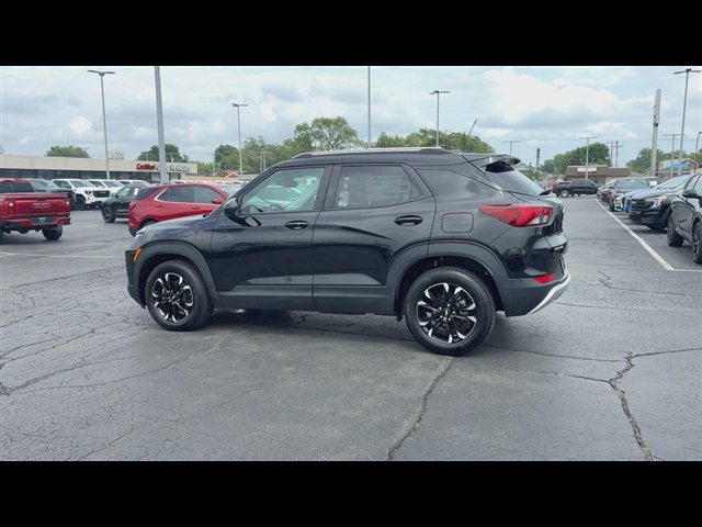 Certified 2023 Chevrolet TrailBlazer LT w/ Convenience Package FWD image 6