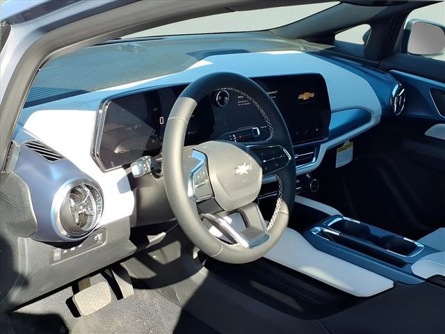 New 2026 Chevrolet Equinox EV LT image 8
