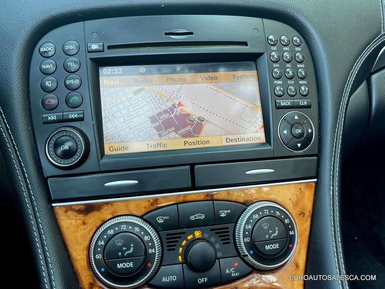 Used 2011 Mercedes-Benz SL 550 image 25