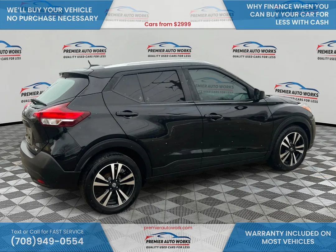 Used 2019 Nissan Kicks SV FWD image 4