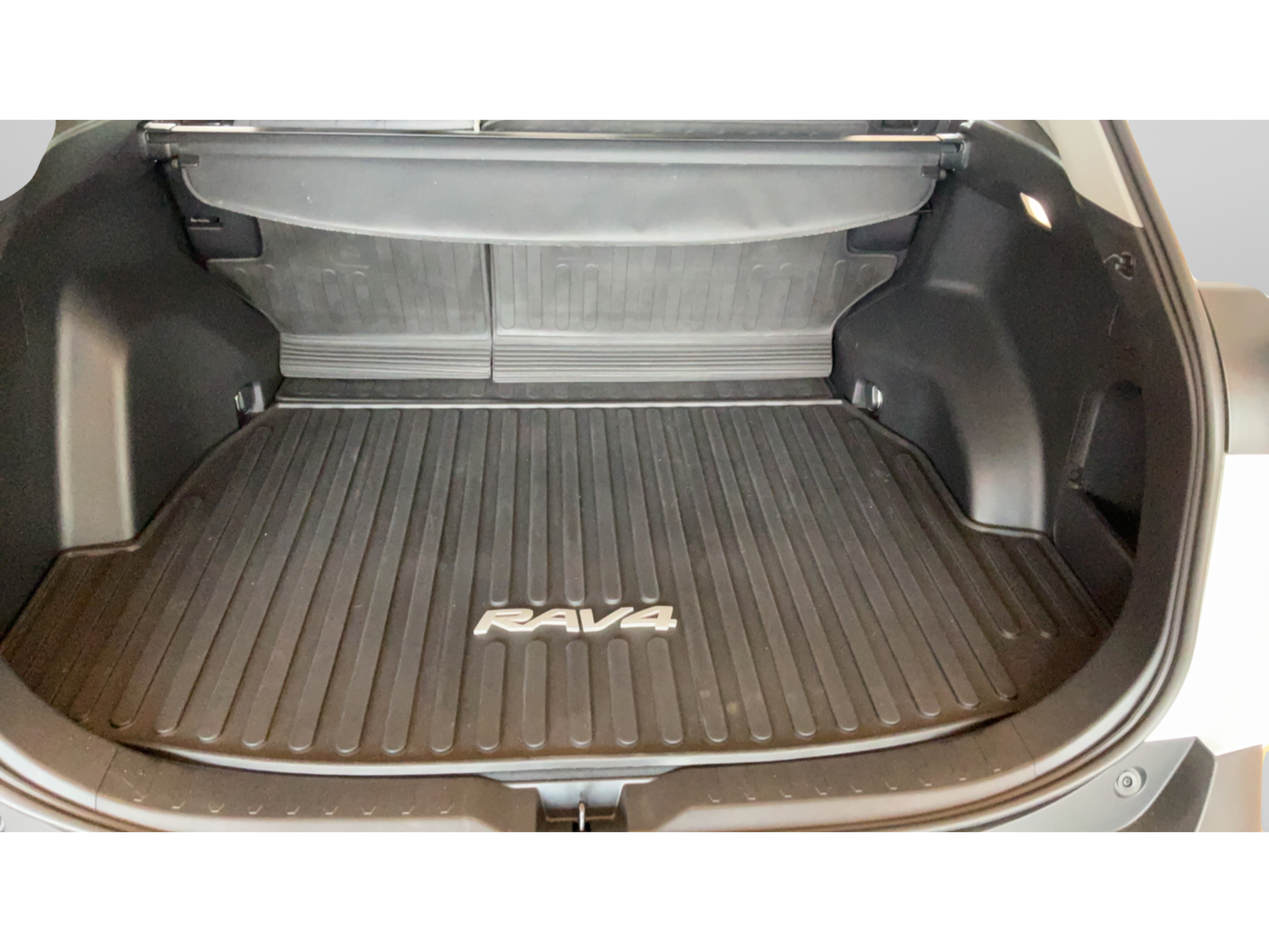 Used 2022 Toyota RAV4 XLE w/ Convenience Package AWD/4WD image 25