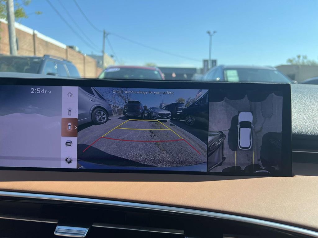 Certified 2026 Genesis GV70 2.5T Advanced AWD/4WD image 28