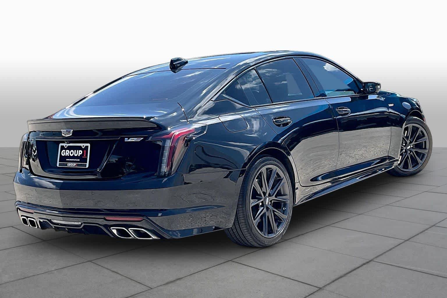 Used 2024 Cadillac CT5 V w/ Platinum Package RWD image 13
