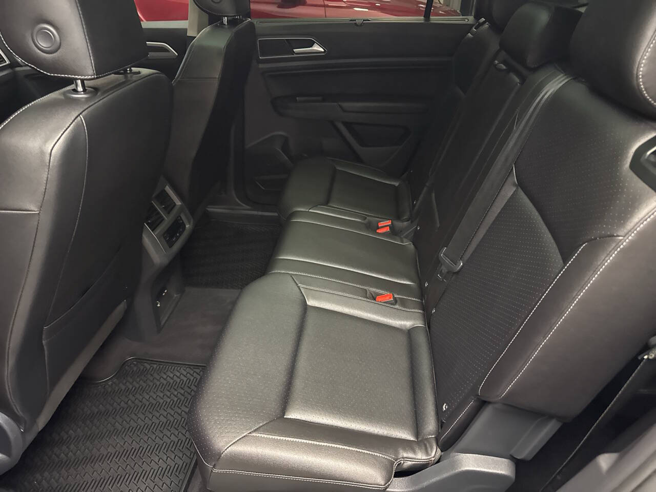 Used 2018 Volkswagen Atlas SEL AWD/4WD image 27