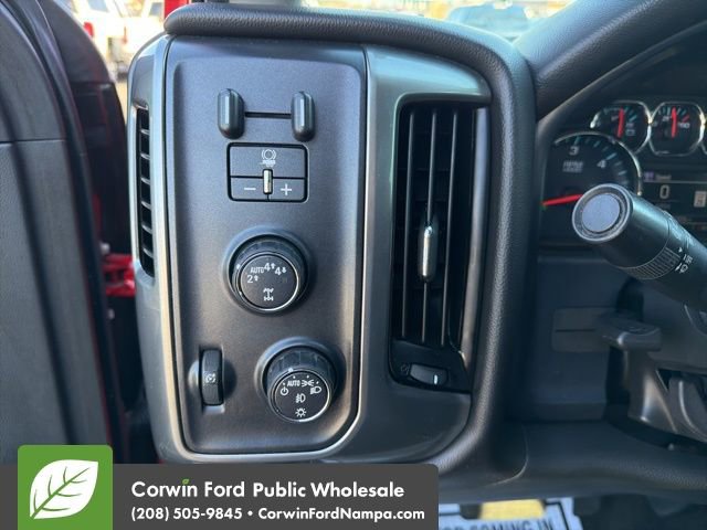 Used 2018 Chevrolet Silverado 1500 LT w/ All Star Edition image 15