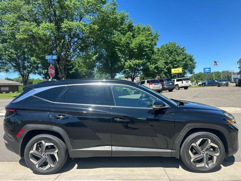 Used 2022 Hyundai Tucson Limited w/ Winter Package AWD/4WD image 4