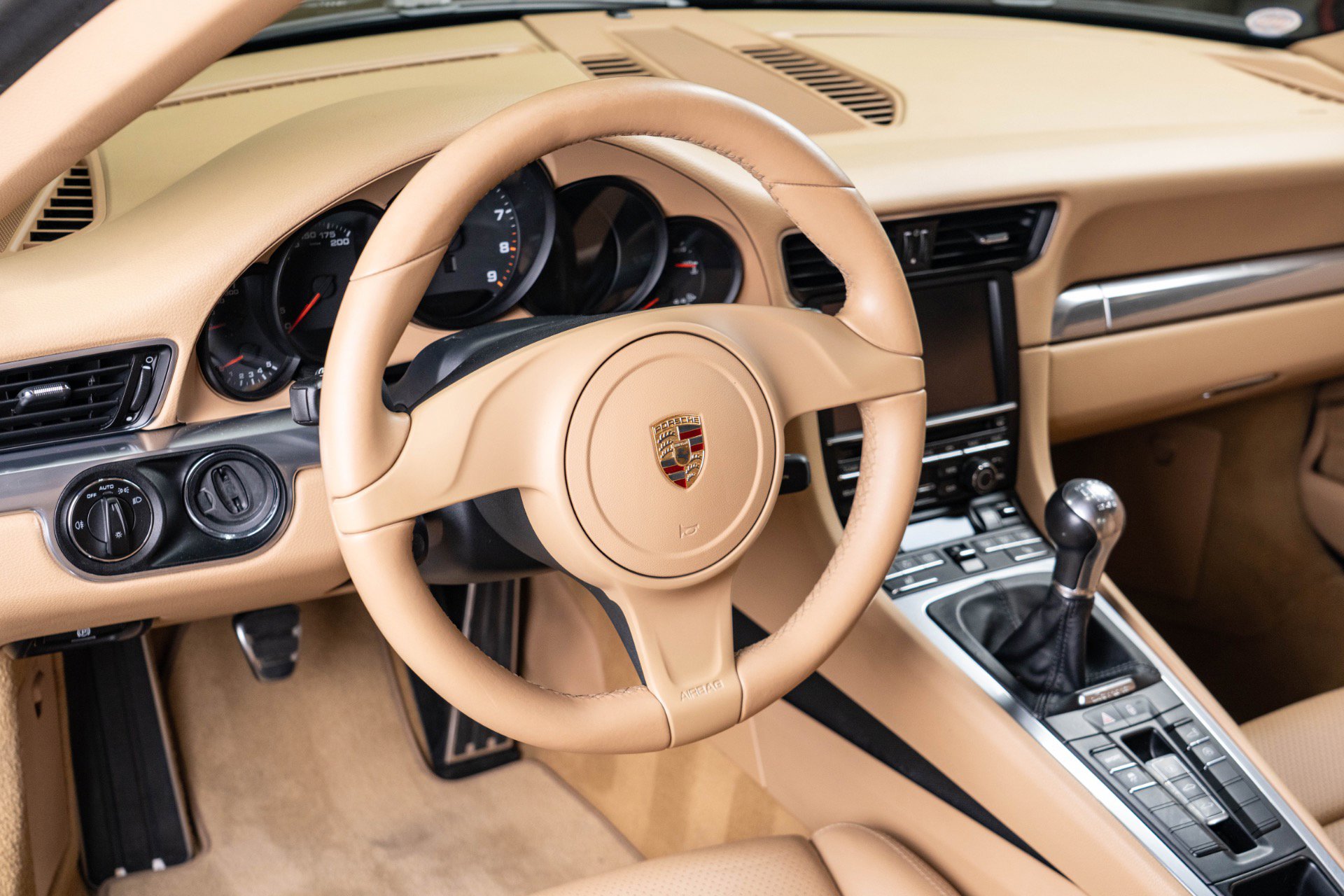 Used 2013 Porsche 911 Carrera image 45