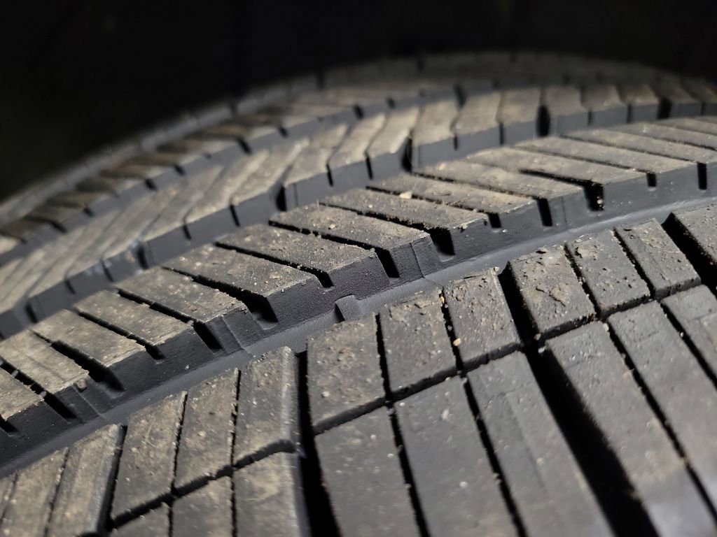 Used 2018 Chevrolet Silverado 1500 LTZ Z71 w/ Centennial Edition image 12