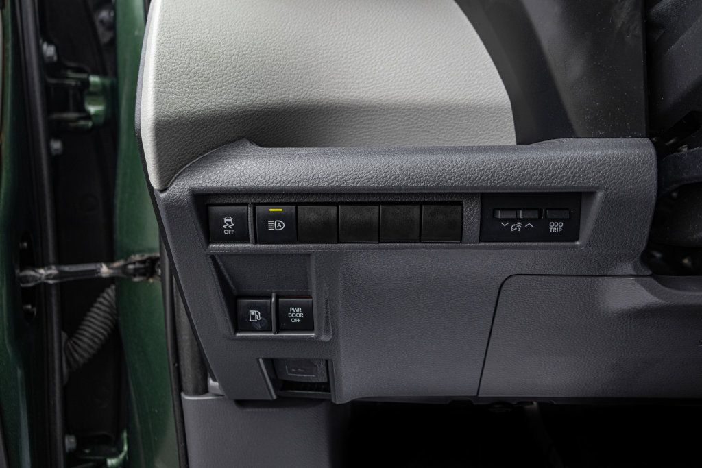 Used 2021 Toyota Sienna LE FWD image 25