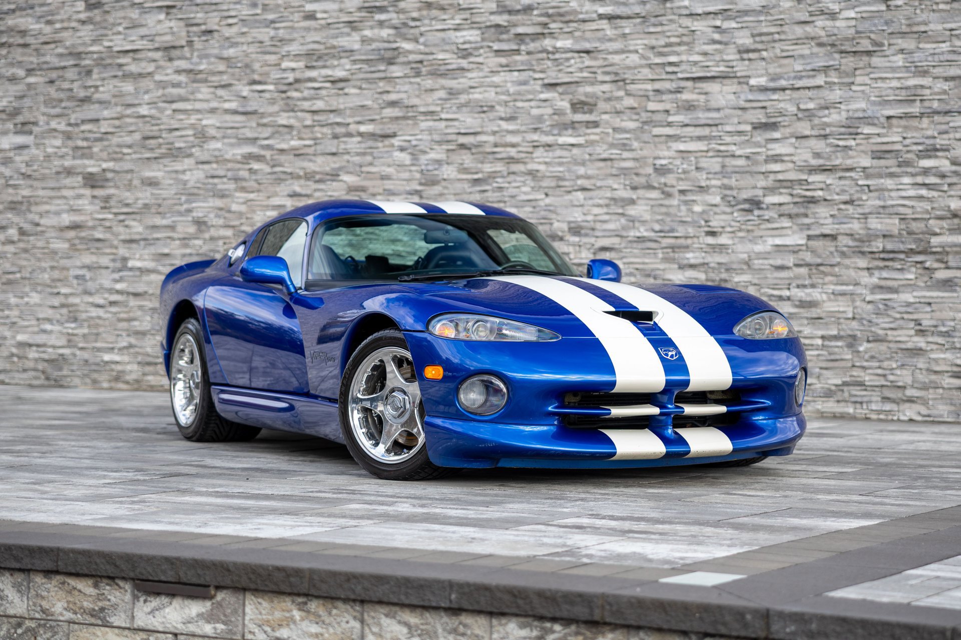Used 1997 Dodge Viper GTS